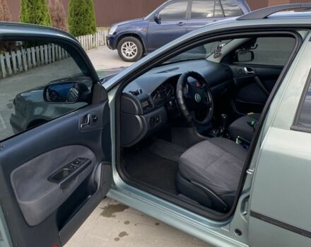 Зеленый Шкода Октавия, объемом двигателя 2 л и пробегом 345 тыс. км за 6300 $, фото 6 на Automoto.ua
