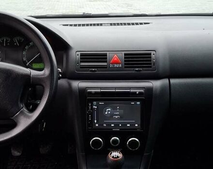 Зелений Шкода Октавія, об'ємом двигуна 2 л та пробігом 250 тис. км за 3800 $, фото 15 на Automoto.ua