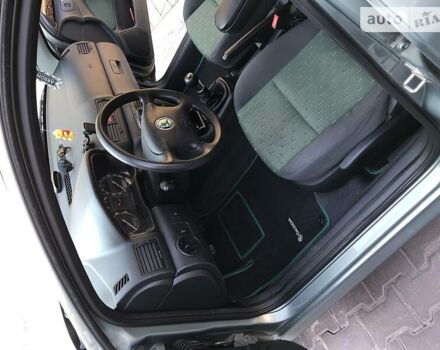 Зелений Шкода Октавія, об'ємом двигуна 1.6 л та пробігом 256 тис. км за 5400 $, фото 17 на Automoto.ua