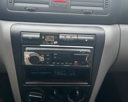 Зелений Шкода Октавія, об'ємом двигуна 1.9 л та пробігом 380 тис. км за 2200 $, фото 7 на Automoto.ua