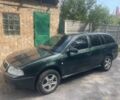 Зеленый Шкода Октавия, объемом двигателя 1.6 л и пробегом 375 тыс. км за 3402 $, фото 1 на Automoto.ua