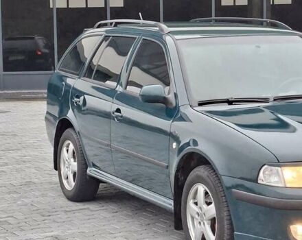 Зелений Шкода Октавія, об'ємом двигуна 2 л та пробігом 250 тис. км за 3800 $, фото 1 на Automoto.ua