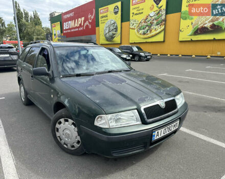 Зеленый Шкода Октавия, объемом двигателя 1.6 л и пробегом 250 тыс. км за 2999 $, фото 1 на Automoto.ua