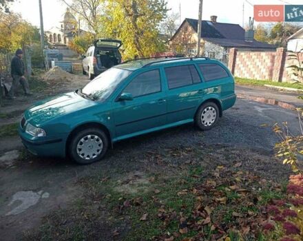 Зелений Шкода Октавія, об'ємом двигуна 0 л та пробігом 195 тис. км за 4000 $, фото 9 на Automoto.ua
