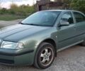 Зеленый Шкода Октавия, объемом двигателя 2 л и пробегом 500 тыс. км за 3100 $, фото 1 на Automoto.ua