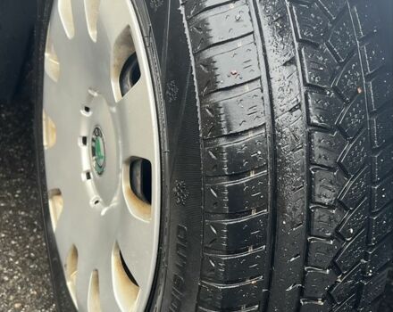 Зелений Шкода Октавія, об'ємом двигуна 2 л та пробігом 341 тис. км за 3950 $, фото 11 на Automoto.ua