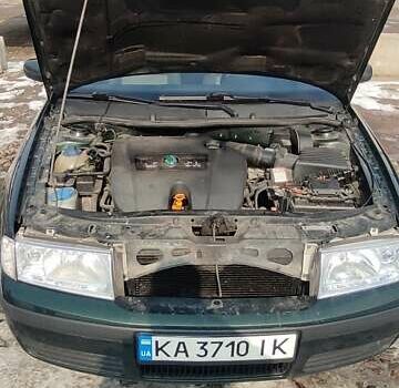 Зеленый Шкода Октавия, объемом двигателя 1.6 л и пробегом 253 тыс. км за 5000 $, фото 1 на Automoto.ua