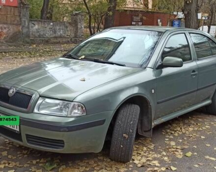 Зелений Шкода Октавія, об'ємом двигуна 2 л та пробігом 500 тис. км за 3500 $, фото 1 на Automoto.ua