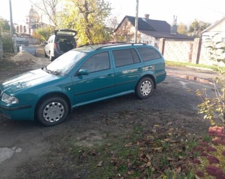 Зеленый Шкода Октавия, объемом двигателя 1.6 л и пробегом 193 тыс. км за 4200 $, фото 12 на Automoto.ua