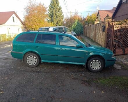 Зеленый Шкода Октавия, объемом двигателя 1.6 л и пробегом 193 тыс. км за 4200 $, фото 1 на Automoto.ua