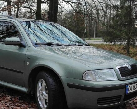 Зеленый Шкода Октавия, объемом двигателя 1.6 л и пробегом 292 тыс. км за 4200 $, фото 1 на Automoto.ua