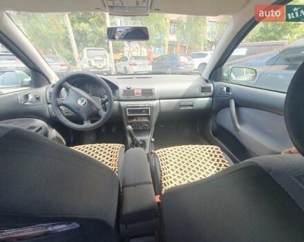 Зелений Шкода Октавія, об'ємом двигуна 1.6 л та пробігом 251 тис. км за 4000 $, фото 6 на Automoto.ua