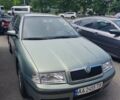 Зелений Шкода Октавія, об'ємом двигуна 1.6 л та пробігом 251 тис. км за 4000 $, фото 1 на Automoto.ua