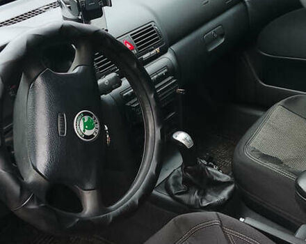 Зеленый Шкода Октавия, объемом двигателя 1.8 л и пробегом 286 тыс. км за 4800 $, фото 5 на Automoto.ua