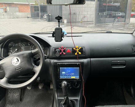 Зеленый Шкода Октавия, объемом двигателя 1.6 л и пробегом 331 тыс. км за 3650 $, фото 7 на Automoto.ua