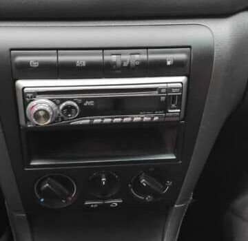 Зеленый Шкода Октавия, объемом двигателя 1.6 л и пробегом 292 тыс. км за 4200 $, фото 10 на Automoto.ua