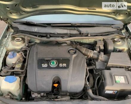 Зелений Шкода Октавія, об'ємом двигуна 1.6 л та пробігом 311 тис. км за 4500 $, фото 9 на Automoto.ua