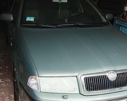 Зеленый Шкода Октавия, объемом двигателя 1.8 л и пробегом 286 тыс. км за 4800 $, фото 1 на Automoto.ua