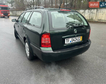 Зеленый Шкода Октавия, объемом двигателя 1.6 л и пробегом 208 тыс. км за 4650 $, фото 6 на Automoto.ua