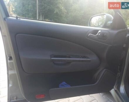 Зеленый Шкода Октавия, объемом двигателя 1.6 л и пробегом 206 тыс. км за 4699 $, фото 36 на Automoto.ua