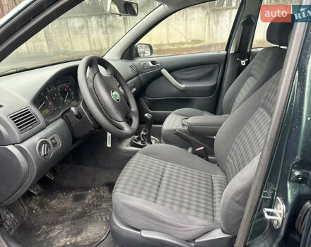 Зеленый Шкода Октавия, объемом двигателя 1.6 л и пробегом 208 тыс. км за 4650 $, фото 17 на Automoto.ua