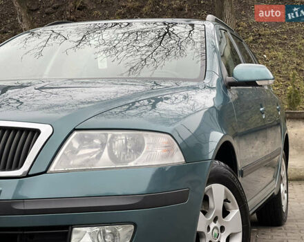 Зелений Шкода Октавія, об'ємом двигуна 1.6 л та пробігом 245 тис. км за 4999 $, фото 6 на Automoto.ua
