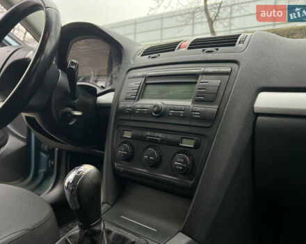 Зелений Шкода Октавія, об'ємом двигуна 1.6 л та пробігом 245 тис. км за 4999 $, фото 21 на Automoto.ua