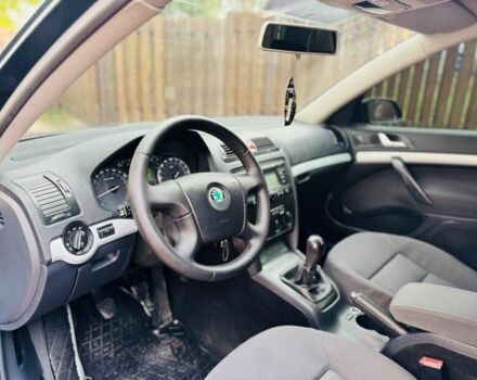 Зеленый Шкода Октавия, объемом двигателя 1.6 л и пробегом 200 тыс. км за 5700 $, фото 7 на Automoto.ua