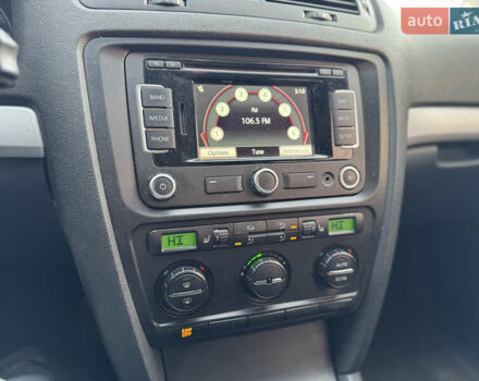 Зелений Шкода Октавія, об'ємом двигуна 2 л та пробігом 250 тис. км за 4499 $, фото 18 на Automoto.ua