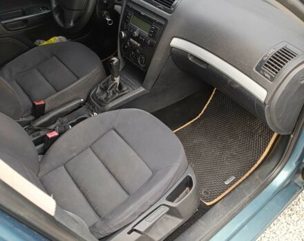 Зелений Шкода Октавія, об'ємом двигуна 1.6 л та пробігом 300 тис. км за 4700 $, фото 16 на Automoto.ua