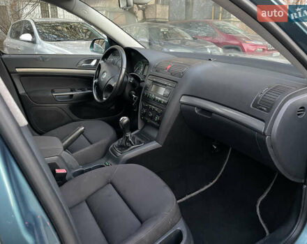 Зелений Шкода Октавія, об'ємом двигуна 1.6 л та пробігом 230 тис. км за 4600 $, фото 9 на Automoto.ua