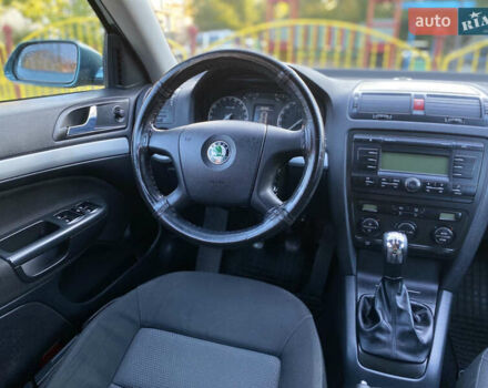 Шкода Октавія 2006 у Володимир-Волинський на Automoto.ua Зелений Шкода Октавія, об'ємом двигуна 1.6 л та пробігом 263 тис. км за 5450 $, фото 26 на Automoto.ua