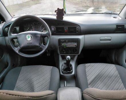 Зеленый Шкода Октавия, объемом двигателя 1.6 л и пробегом 300 тыс. км за 1550 $, фото 7 на Automoto.ua