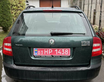 Зеленый Шкода Октавия, объемом двигателя 1.6 л и пробегом 192 тыс. км за 5850 $, фото 1 на Automoto.ua