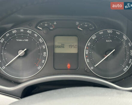 Зеленый Шкода Октавия, объемом двигателя 1.6 л и пробегом 218 тыс. км за 6200 $, фото 41 на Automoto.ua