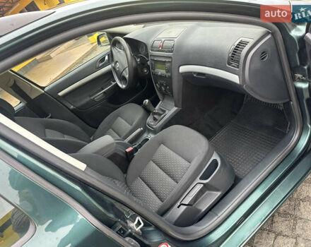 Зелений Шкода Октавія, об'ємом двигуна 1.6 л та пробігом 215 тис. км за 5500 $, фото 12 на Automoto.ua