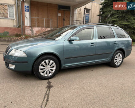 Зеленый Шкода Октавия, объемом двигателя 1.6 л и пробегом 221 тыс. км за 6500 $, фото 1 на Automoto.ua