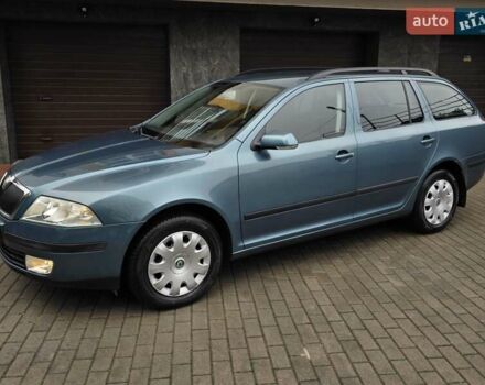 Зеленый Шкода Октавия, объемом двигателя 1.6 л и пробегом 218 тыс. км за 5450 $, фото 3 на Automoto.ua