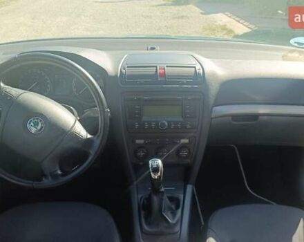 Зелений Шкода Октавія, об'ємом двигуна 1.6 л та пробігом 204 тис. км за 5700 $, фото 9 на Automoto.ua
