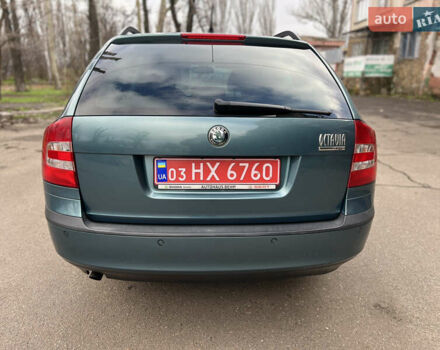 Зеленый Шкода Октавия, объемом двигателя 1.6 л и пробегом 221 тыс. км за 6500 $, фото 3 на Automoto.ua