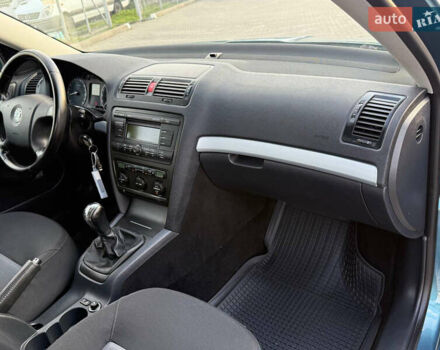 Зеленый Шкода Октавия, объемом двигателя 1.6 л и пробегом 167 тыс. км за 7999 $, фото 143 на Automoto.ua