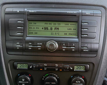 Зеленый Шкода Октавия, объемом двигателя 1.6 л и пробегом 167 тыс. км за 7999 $, фото 134 на Automoto.ua