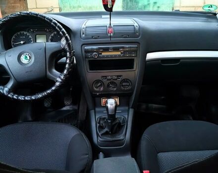 Зеленый Шкода Октавия, объемом двигателя 2 л и пробегом 198 тыс. км за 6000 $, фото 2 на Automoto.ua