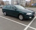 Зеленый Шкода Октавия, объемом двигателя 1.6 л и пробегом 163 тыс. км за 7450 $, фото 3 на Automoto.ua