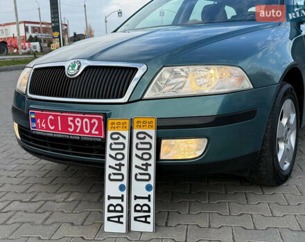 Зелений Шкода Октавія, об'ємом двигуна 1.6 л та пробігом 167 тис. км за 7777 $, фото 103 на Automoto.ua