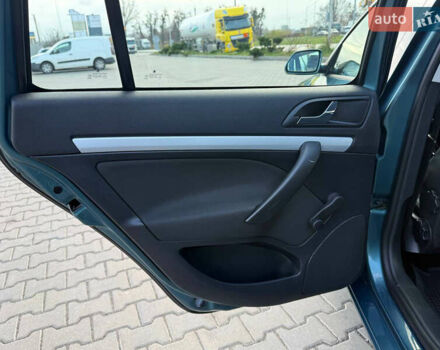 Зелений Шкода Октавія, об'ємом двигуна 1.6 л та пробігом 167 тис. км за 7777 $, фото 116 на Automoto.ua