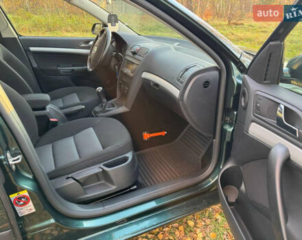 Зеленый Шкода Октавия, объемом двигателя 1.6 л и пробегом 193 тыс. км за 6500 $, фото 6 на Automoto.ua