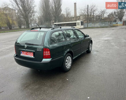 Зеленый Шкода Октавия, объемом двигателя 1.6 л и пробегом 190 тыс. км за 7150 $, фото 5 на Automoto.ua