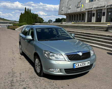Зеленый Шкода Октавия, объемом двигателя 1.8 л и пробегом 245 тыс. км за 7200 $, фото 1 на Automoto.ua