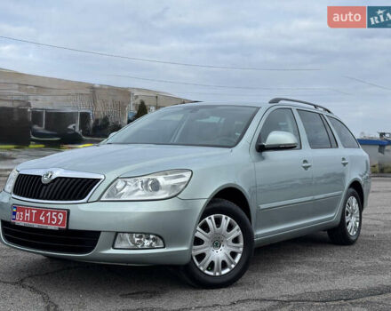 Зеленый Шкода Октавия, объемом двигателя 1.6 л и пробегом 246 тыс. км за 8550 $, фото 1 на Automoto.ua